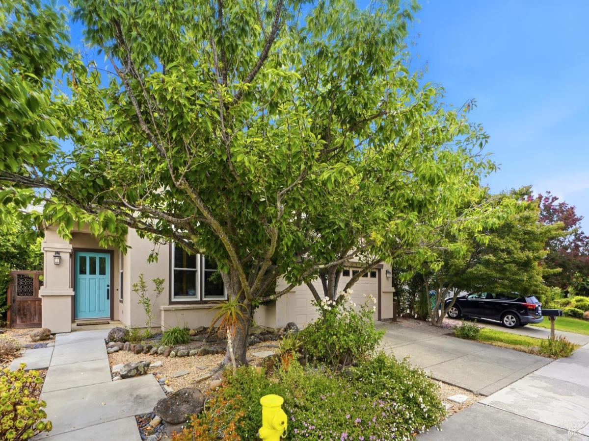 MLS #326069650 image #0