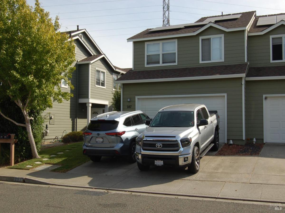 MLS #326070222 image #0