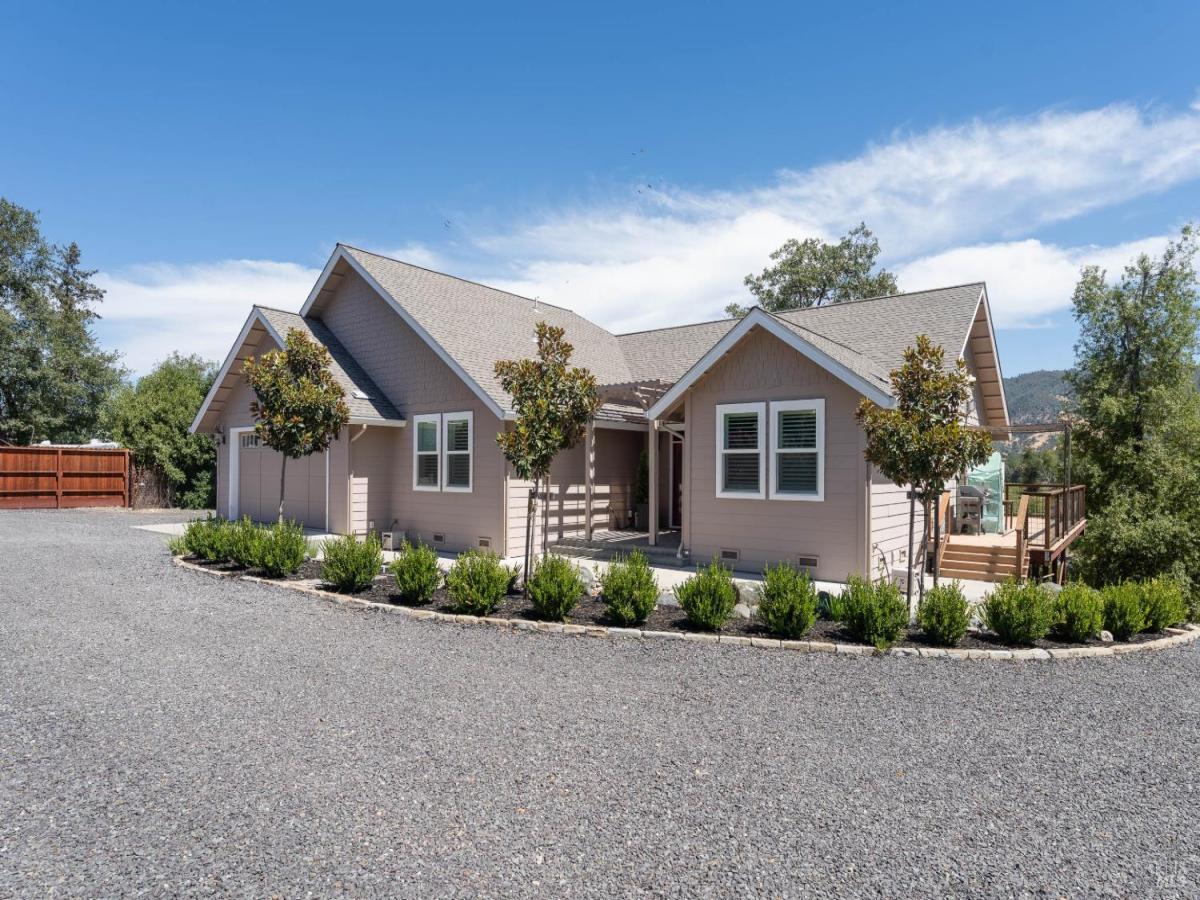 MLS #326070680 image #0