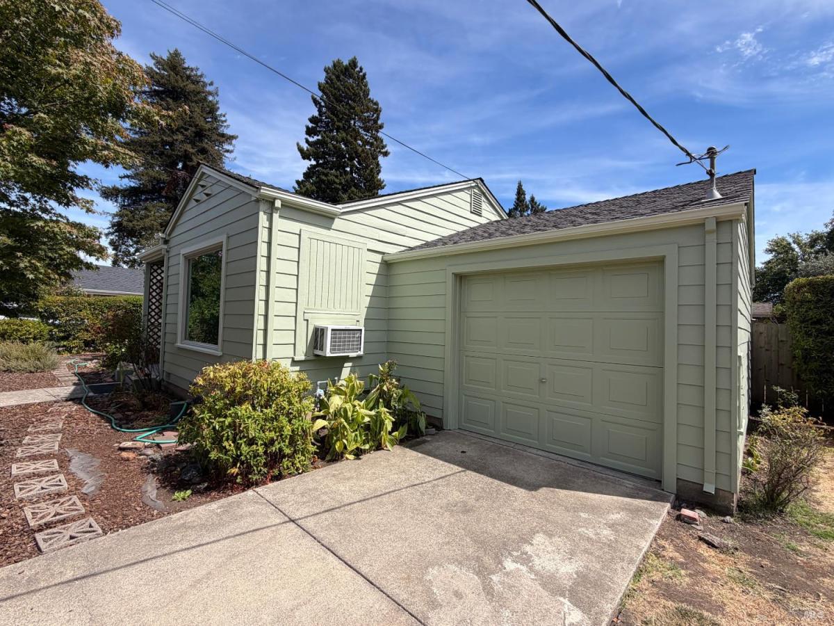 MLS #326071296 image #0