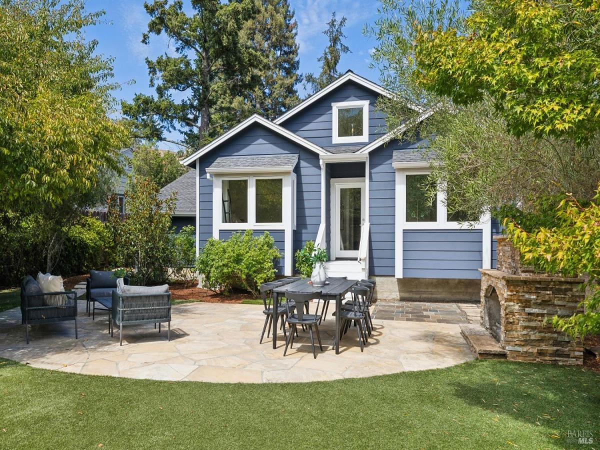 MLS #326071471 image #0