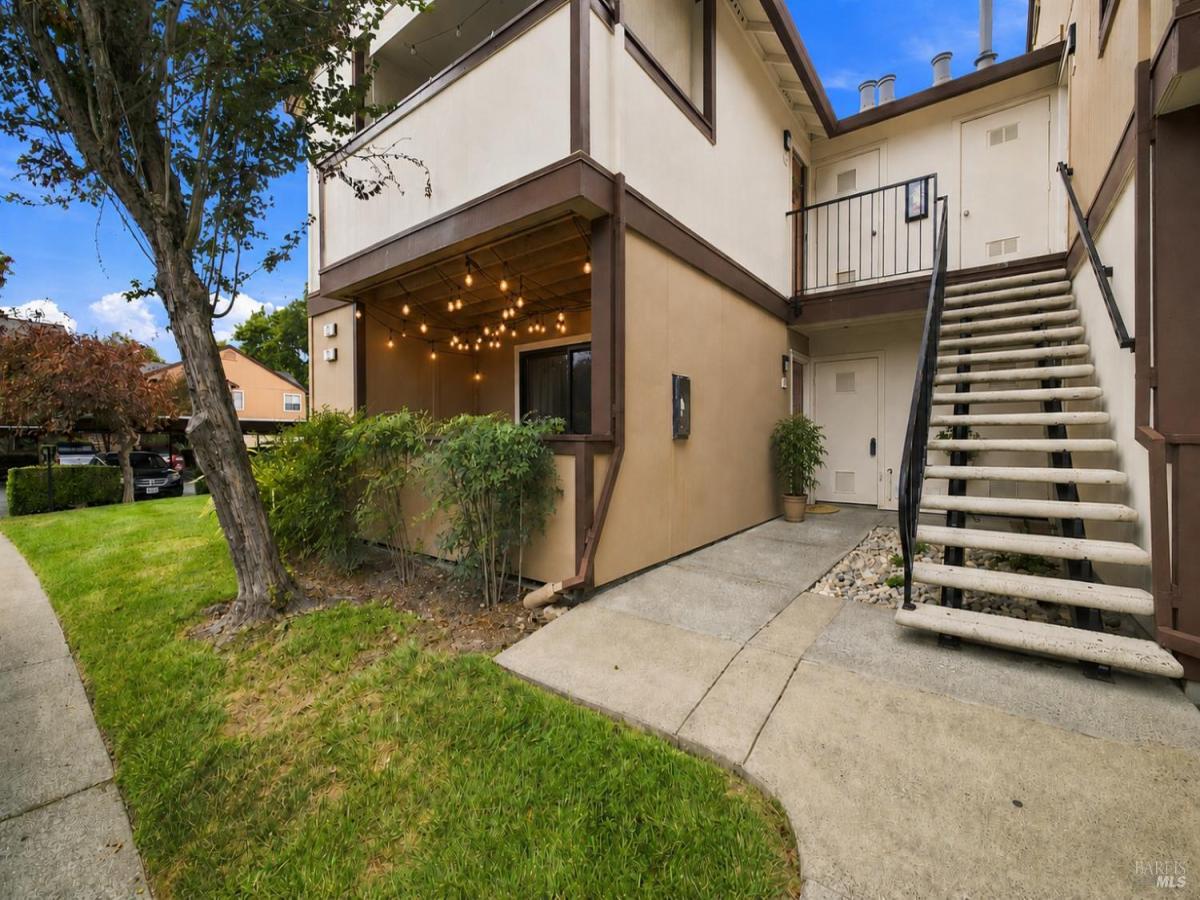 MLS #326071798 image #0