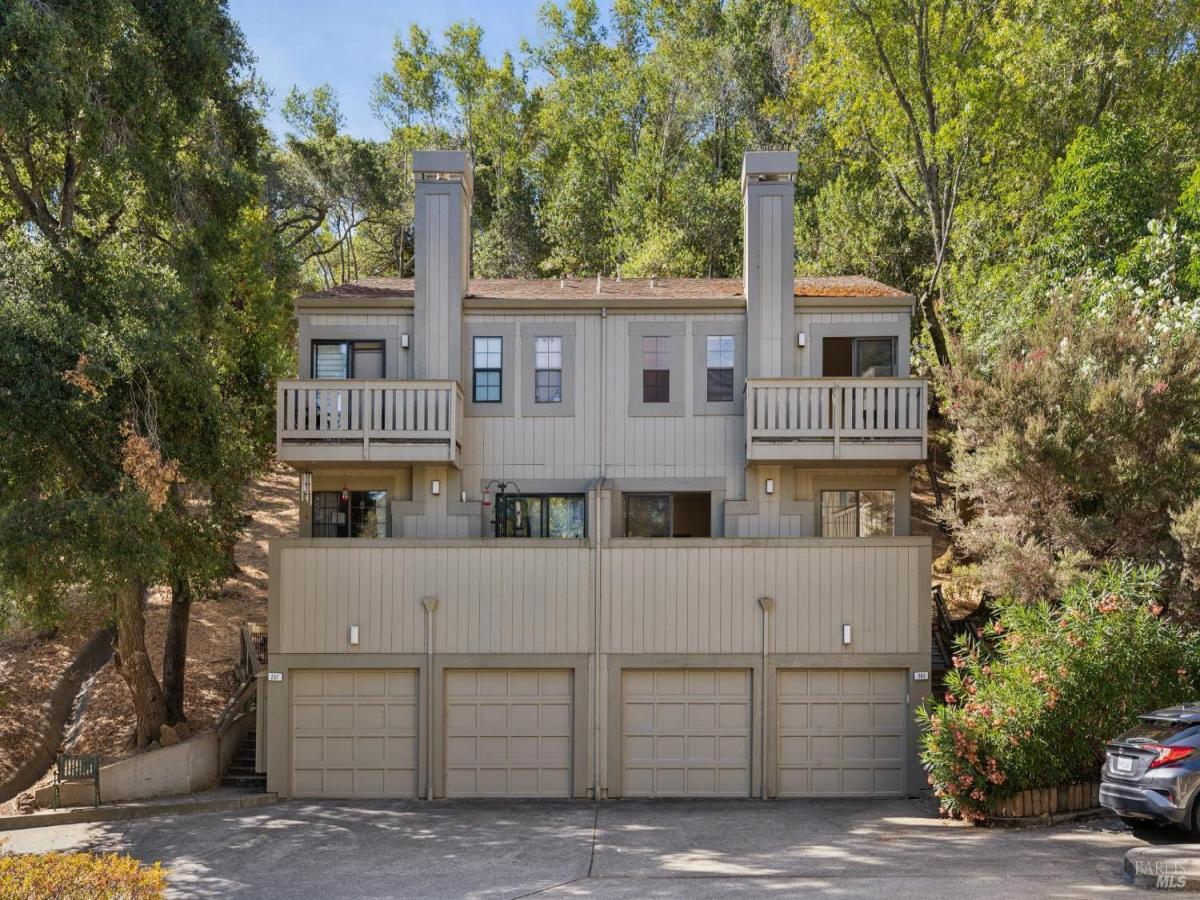 MLS #326071852 image #0