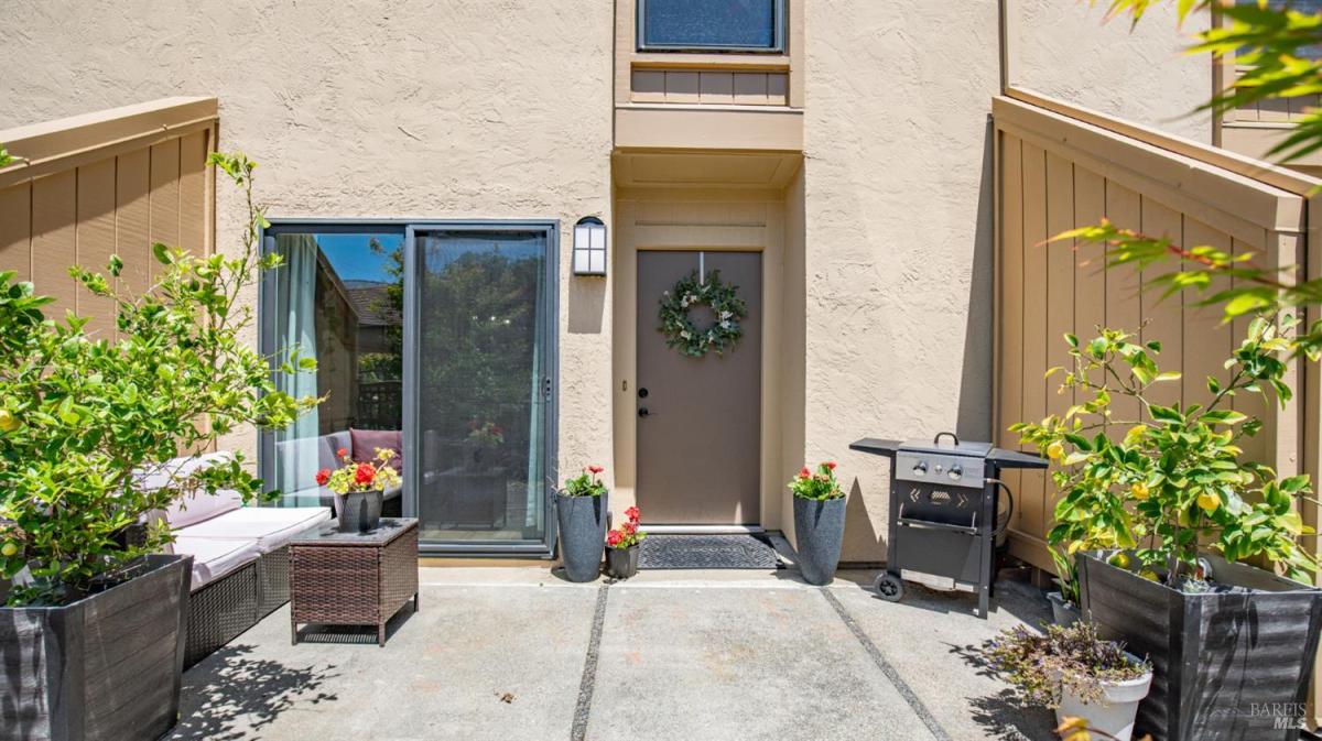 MLS #326072055 image #0