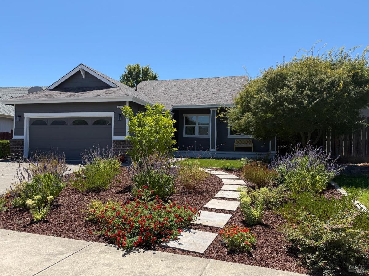 MLS #326072505 image #0