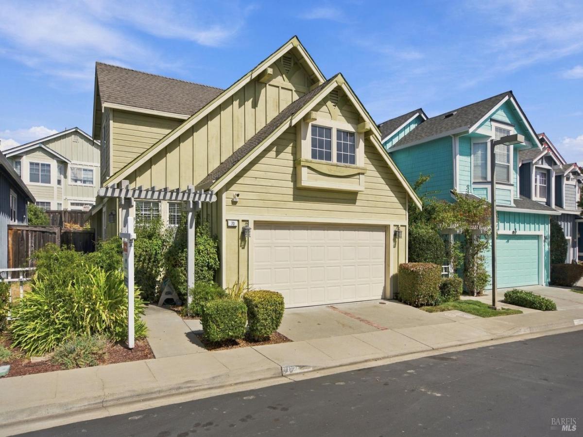 MLS #326072583 image #0