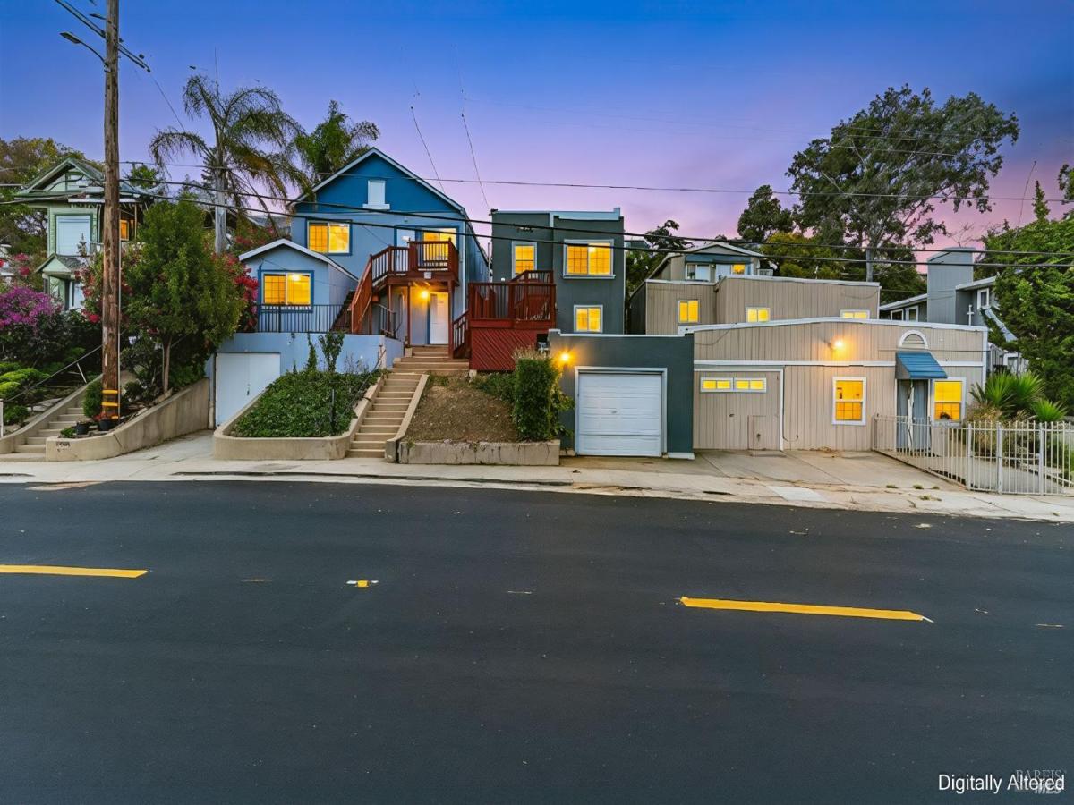 MLS #326074846 image #0