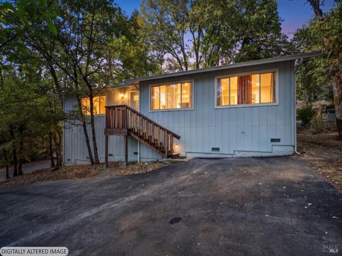 MLS #326075308 image #0