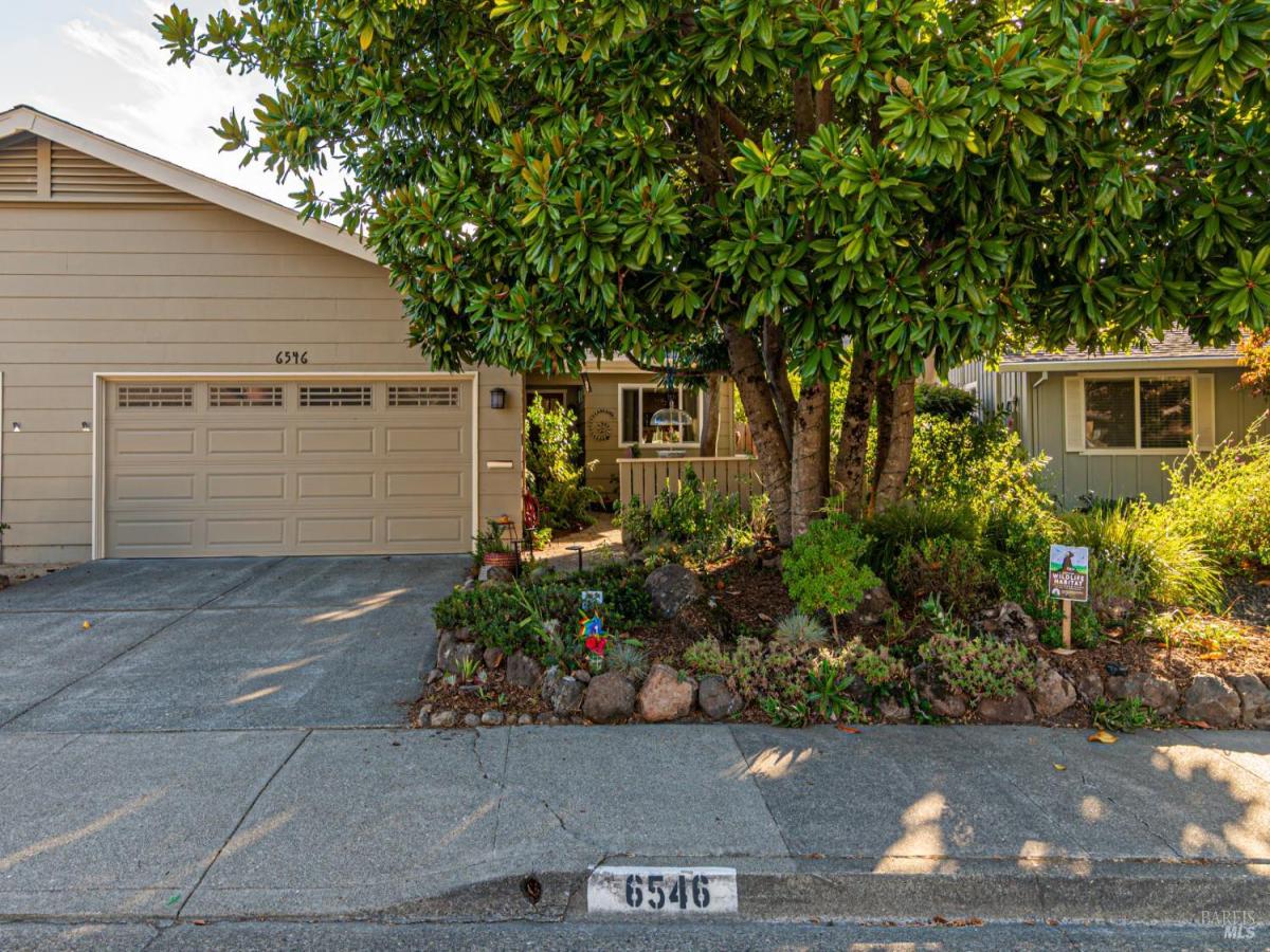 MLS #326075503 image #0