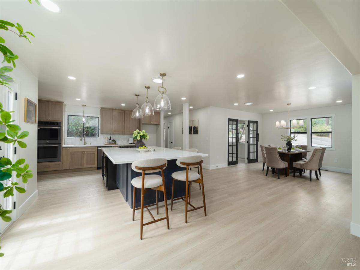 MLS #326075657 image #0