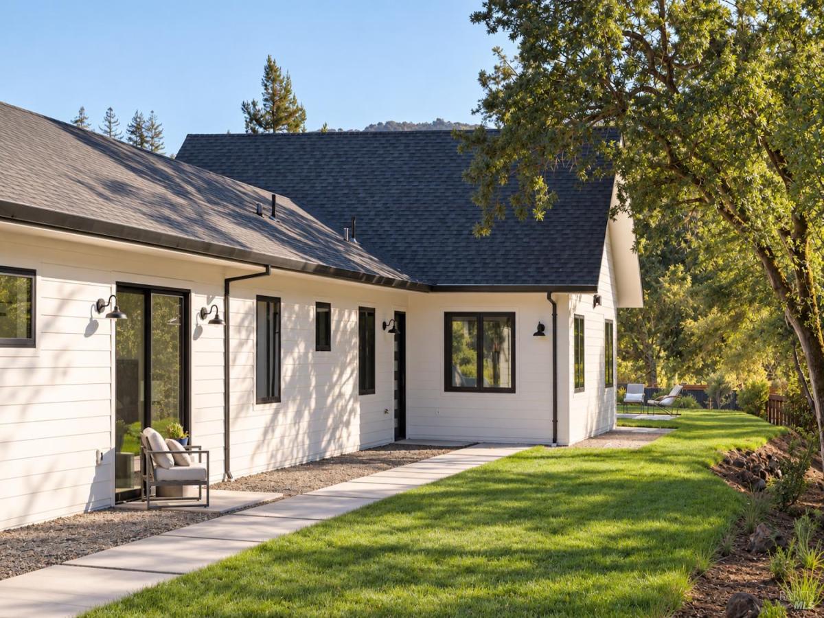 MLS #326075860 image #0