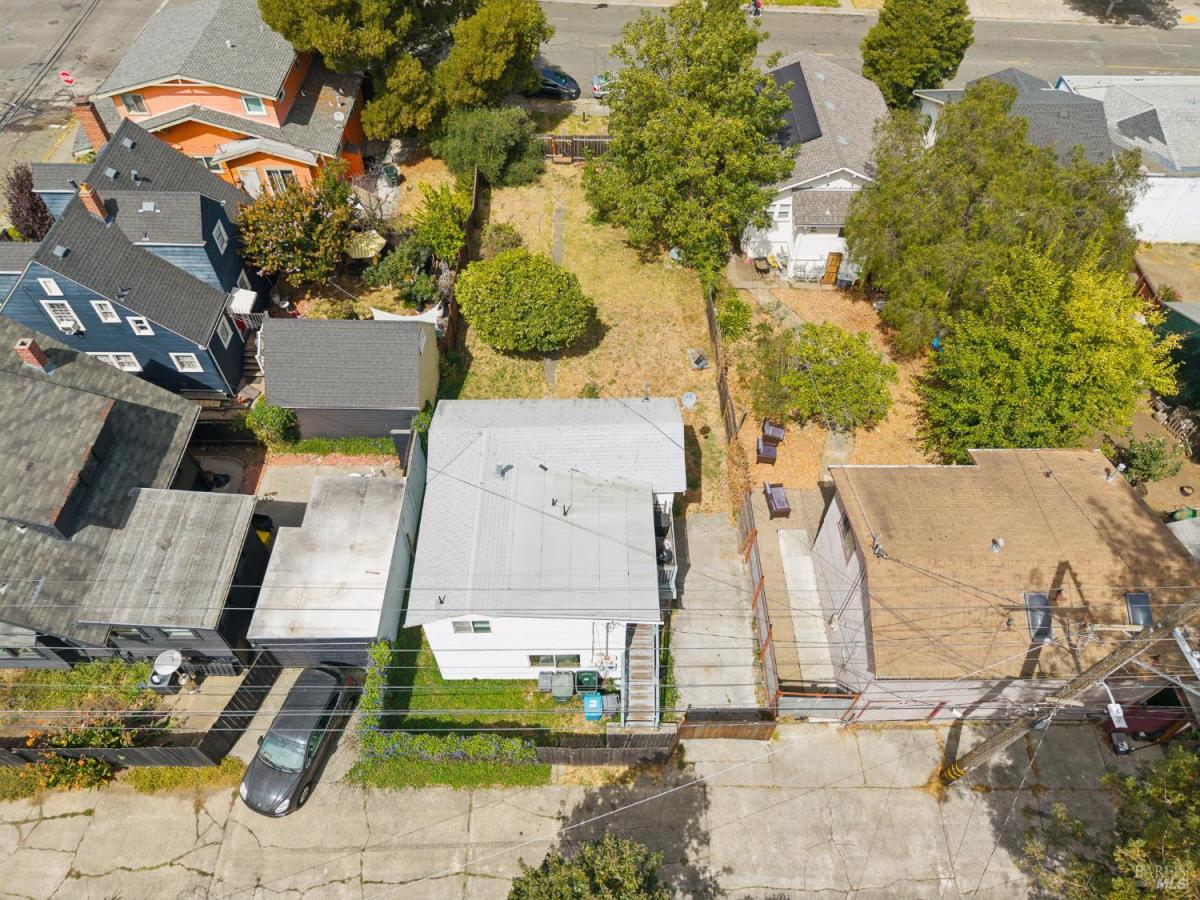 MLS #326076295 image #0