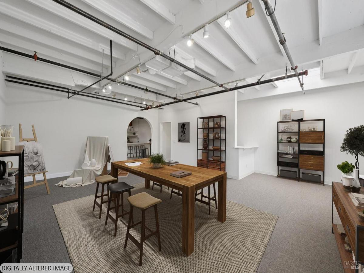 MLS #326076505 image #0