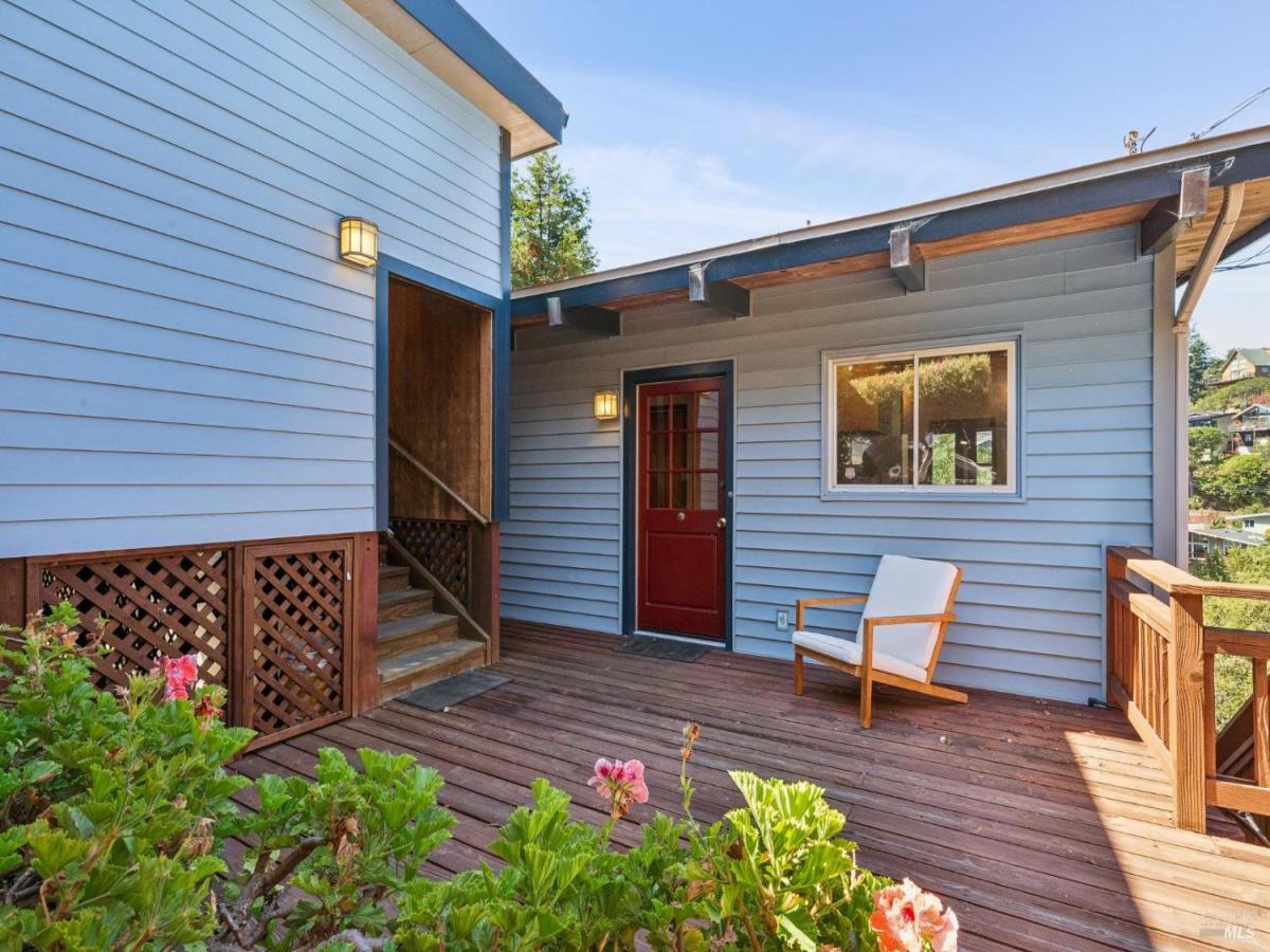 MLS #326077909 image #0