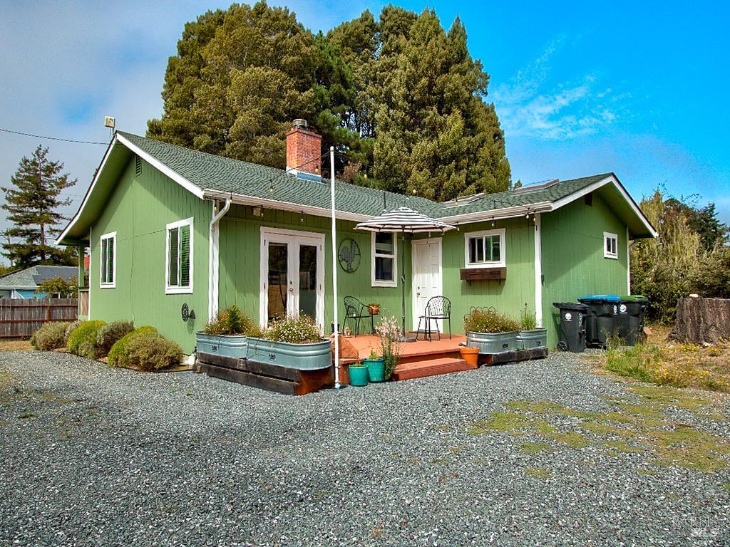 MLS #326078310 image #0
