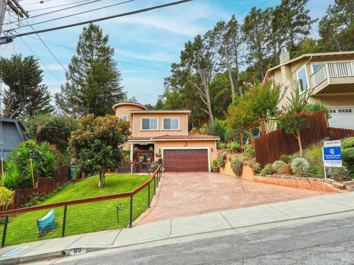 MLS #326078603 image #0