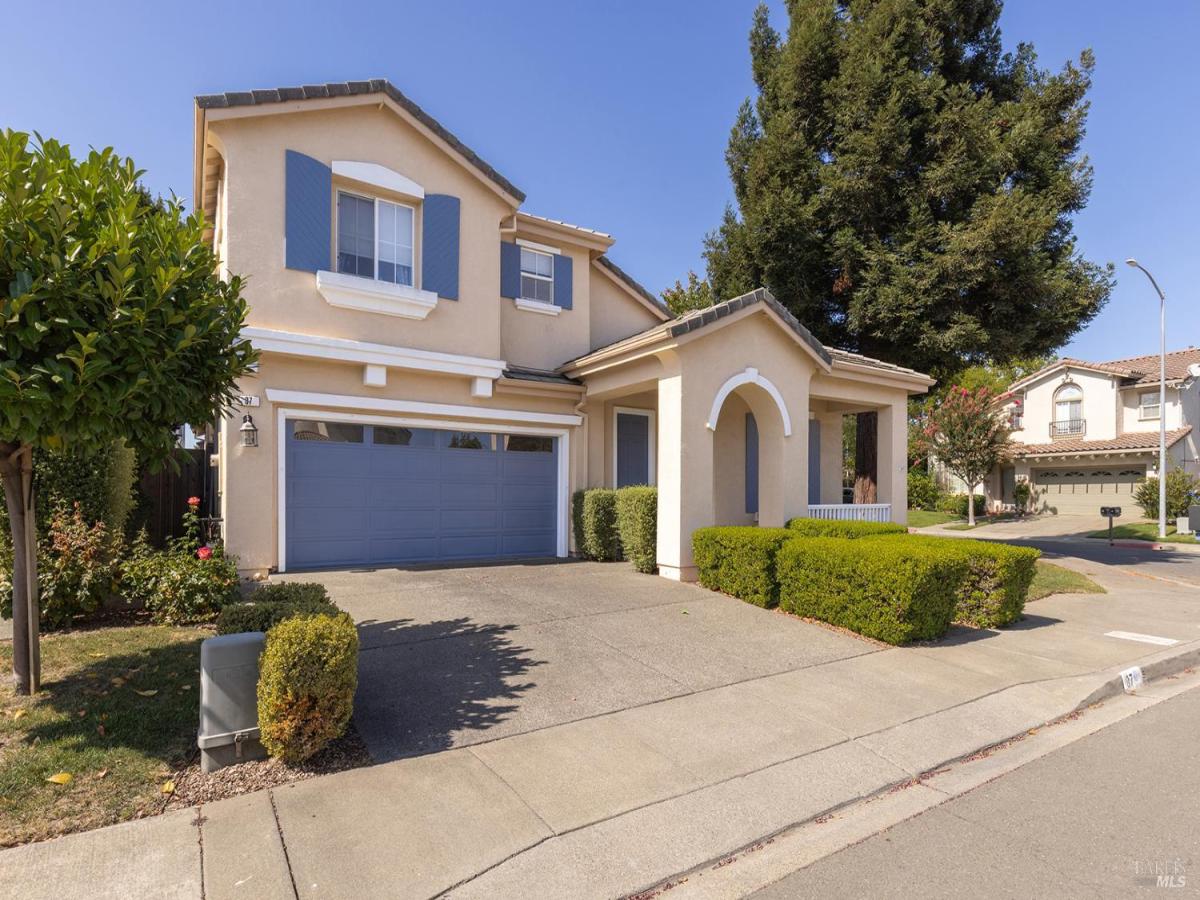 MLS #326078989 image #0