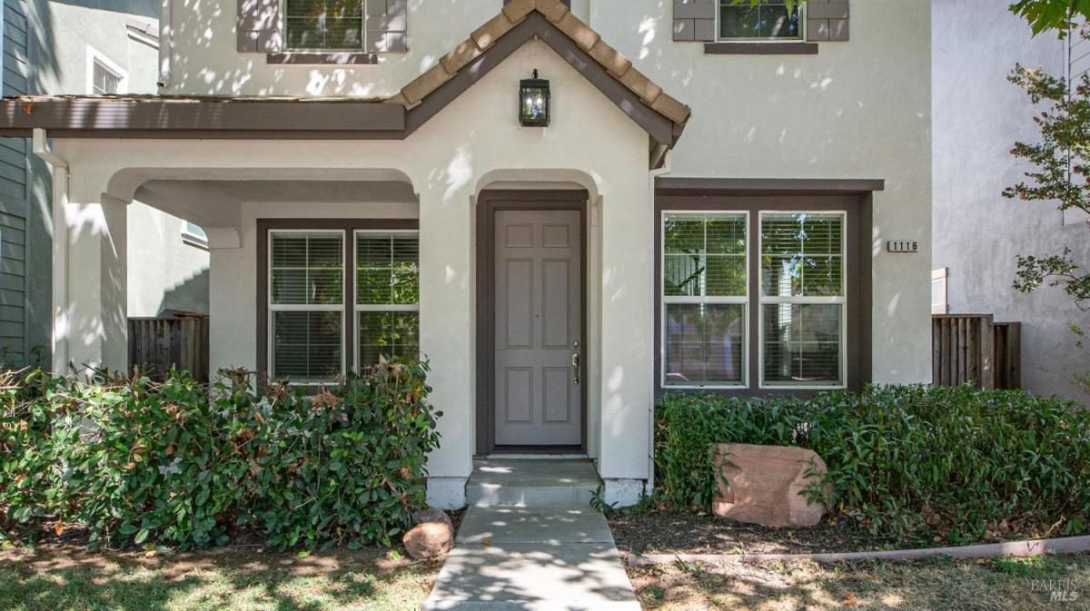 MLS #326079892 image #0