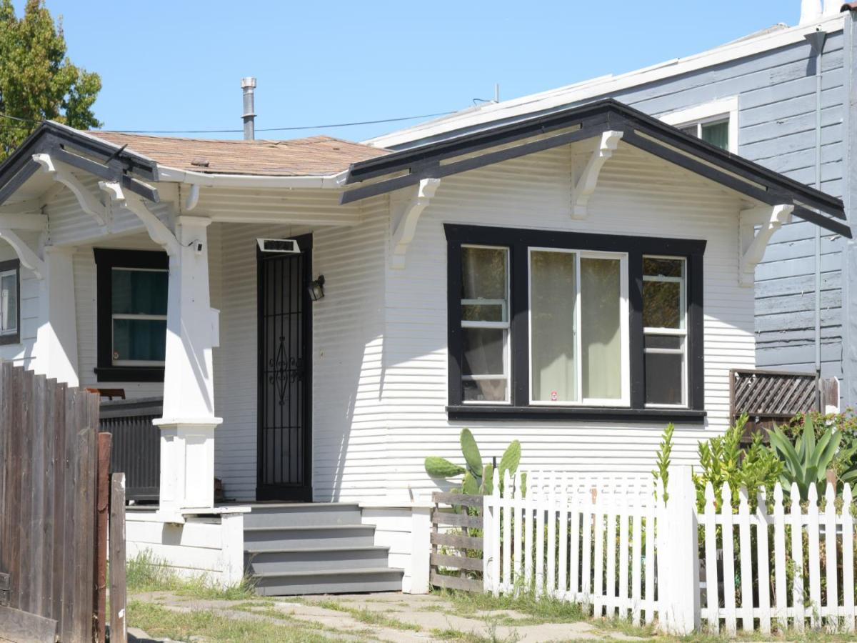 MLS #326080237 image #0