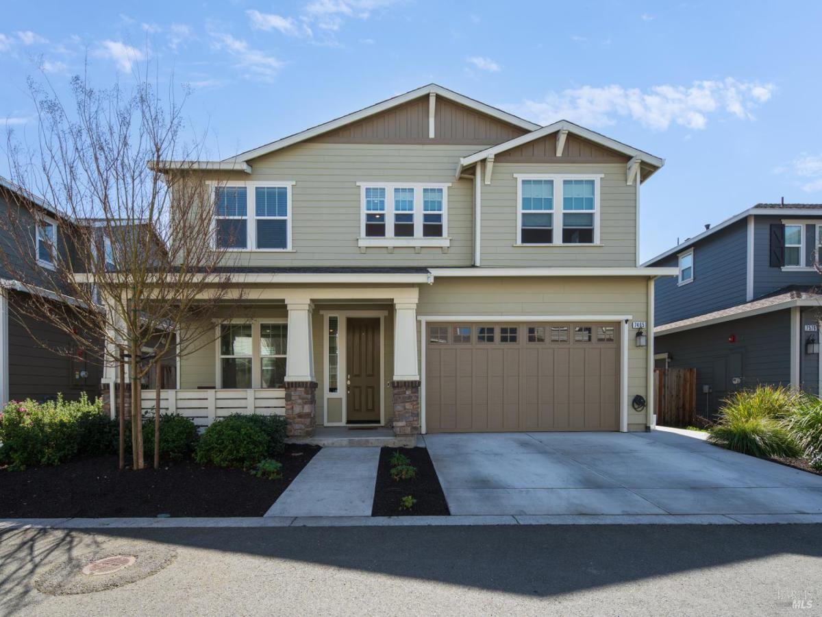 MLS #326080613 image #0