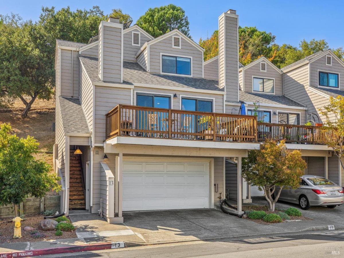 MLS #326080907 image #0