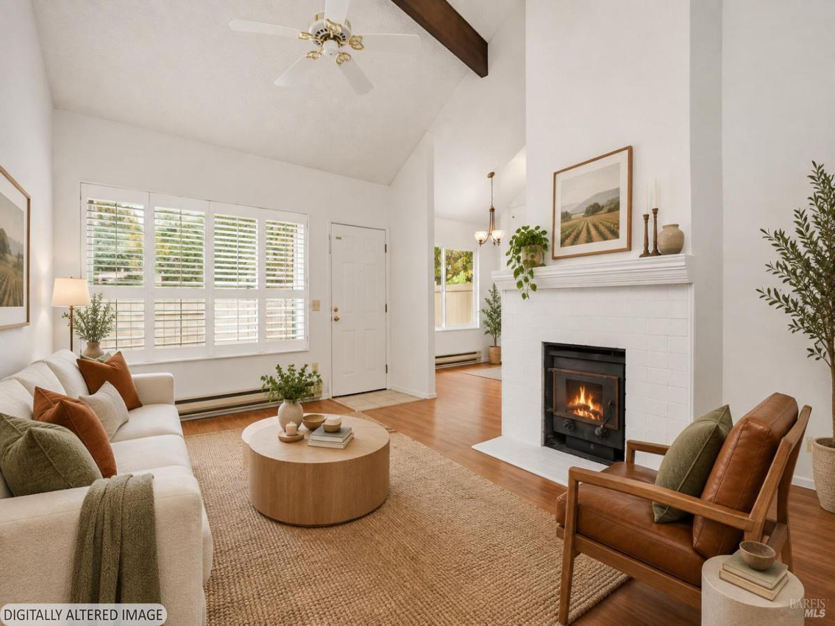 MLS #326081367 image #0