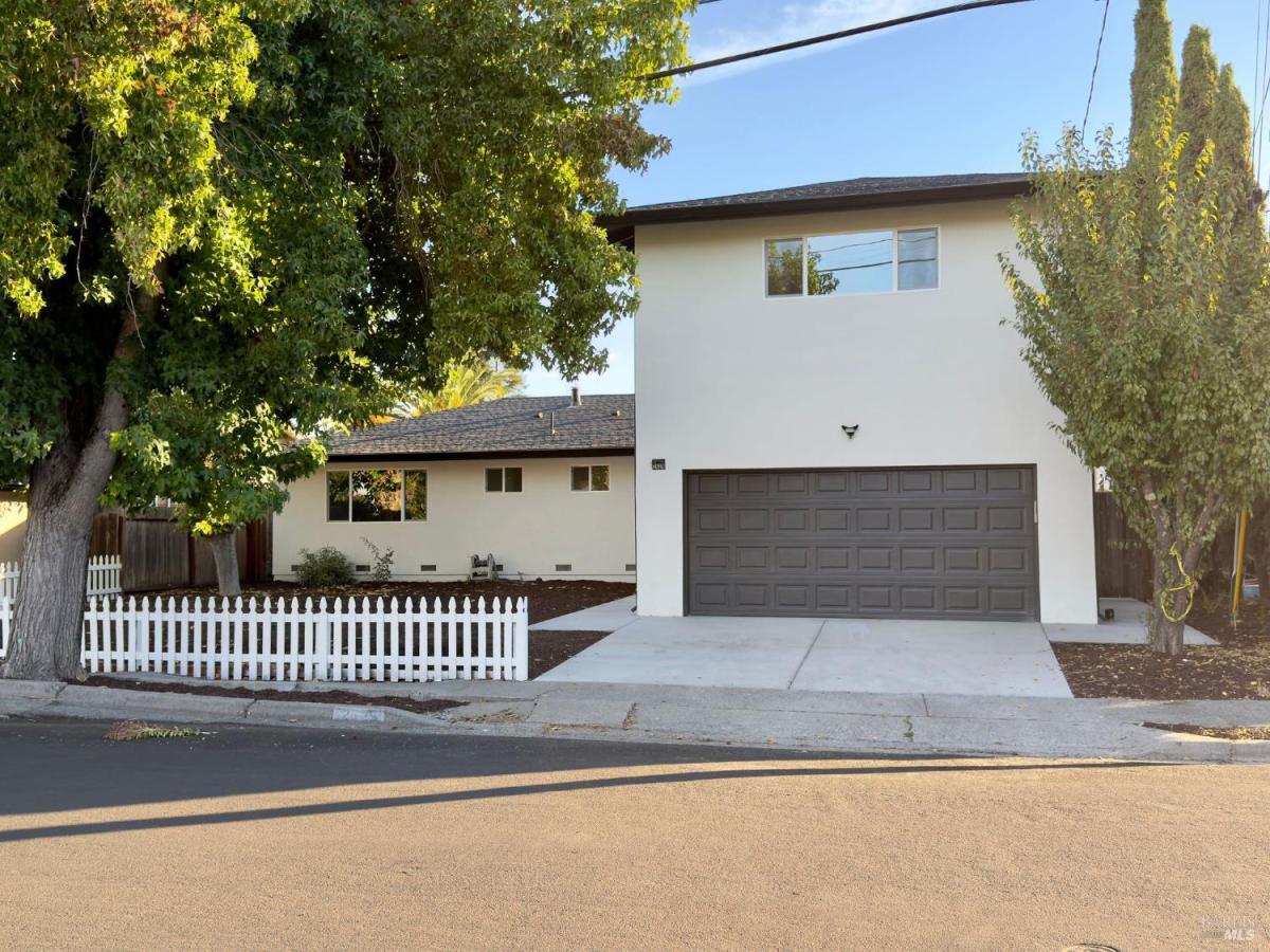 MLS #326081730 image #0