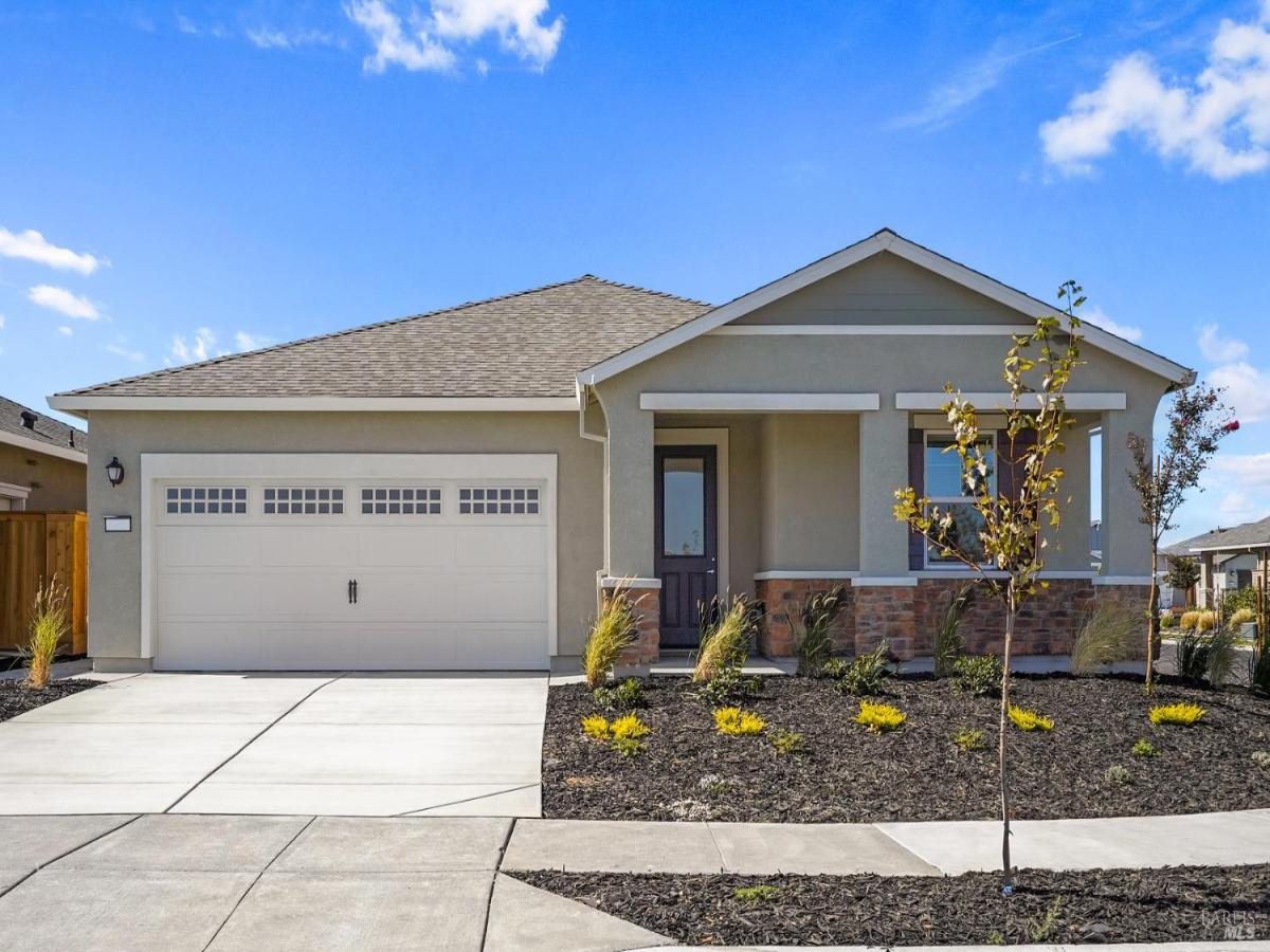 MLS #326081792 image #0