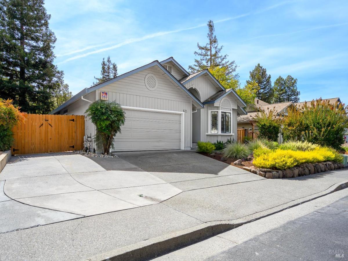 MLS #326082157 image #0