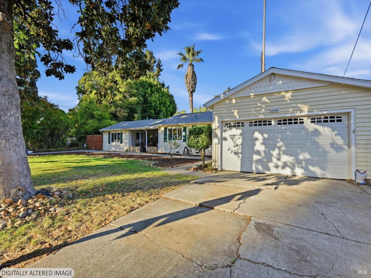 MLS #326082499 image #0