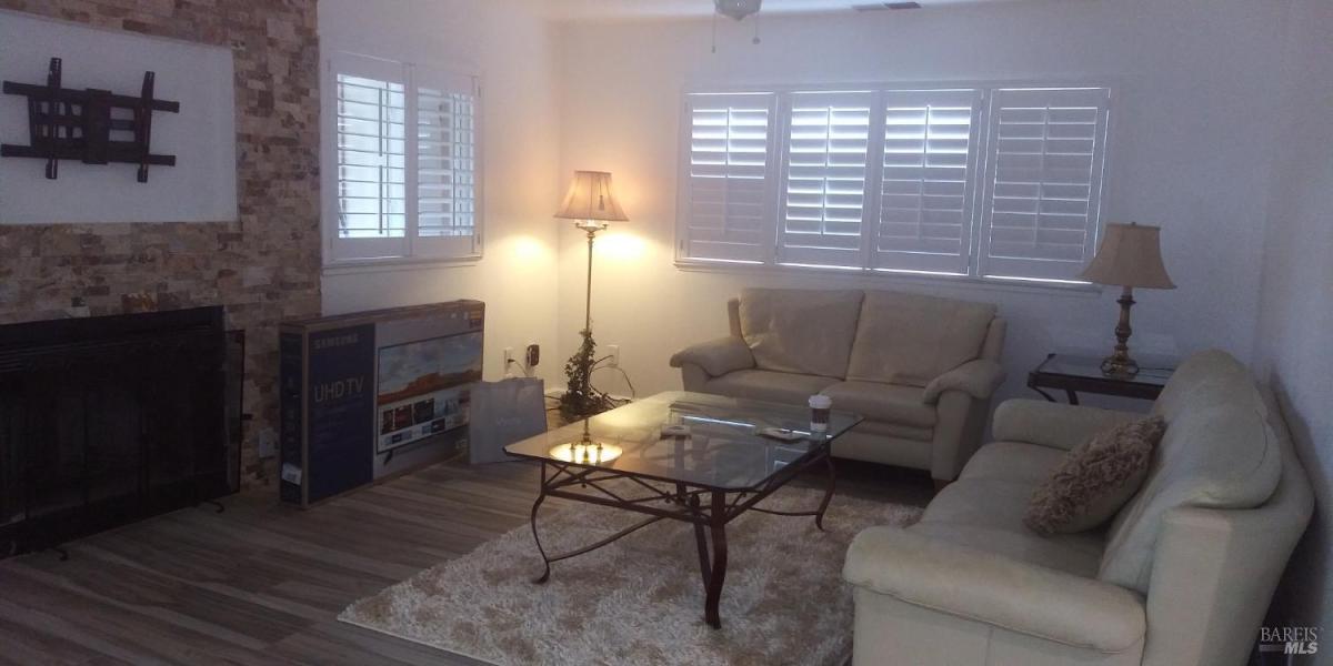 MLS #326083764 image #0