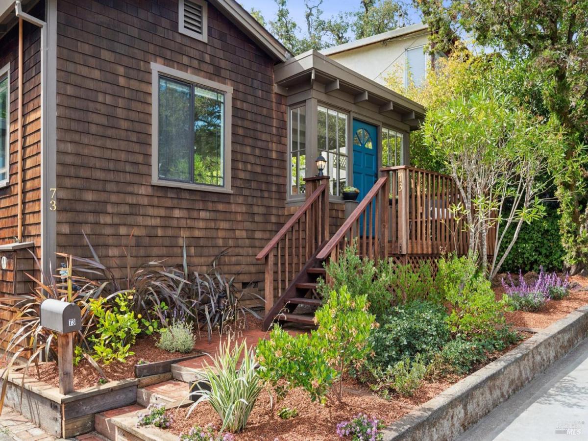 MLS #326084242 image #0