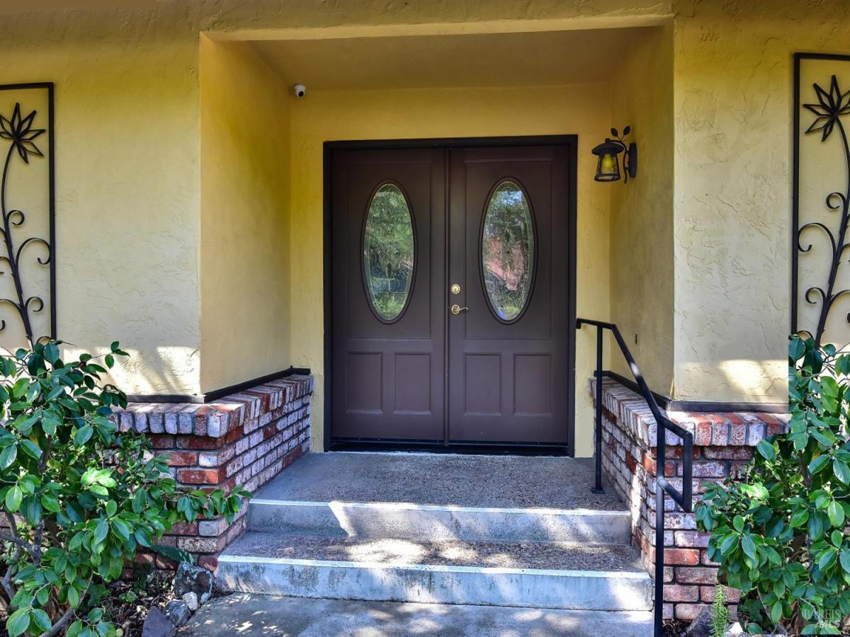 MLS #326084634 image #0