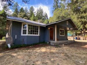 MLS #326085190 image #0