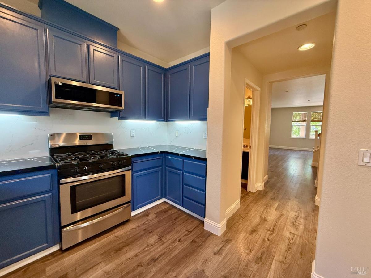 MLS #326085553 image #0