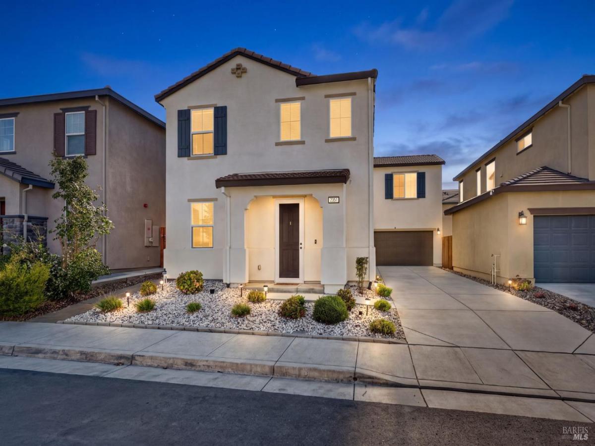 MLS #326086158 image #0