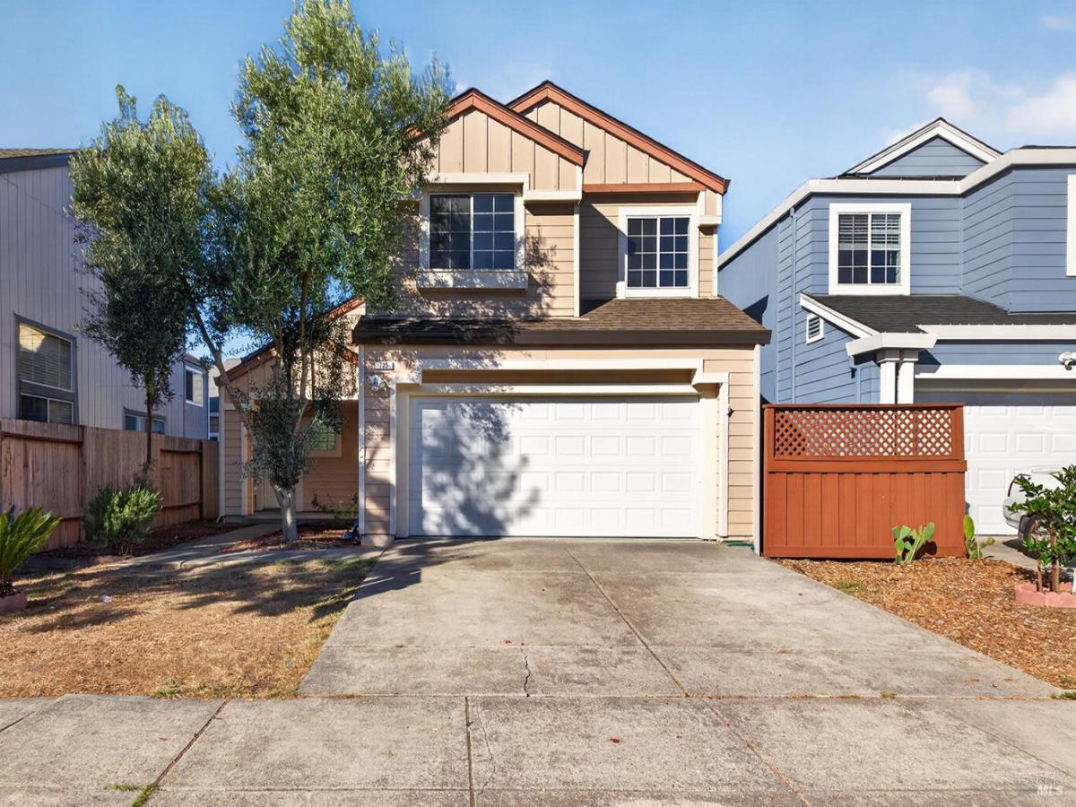 MLS #326086535 image #0
