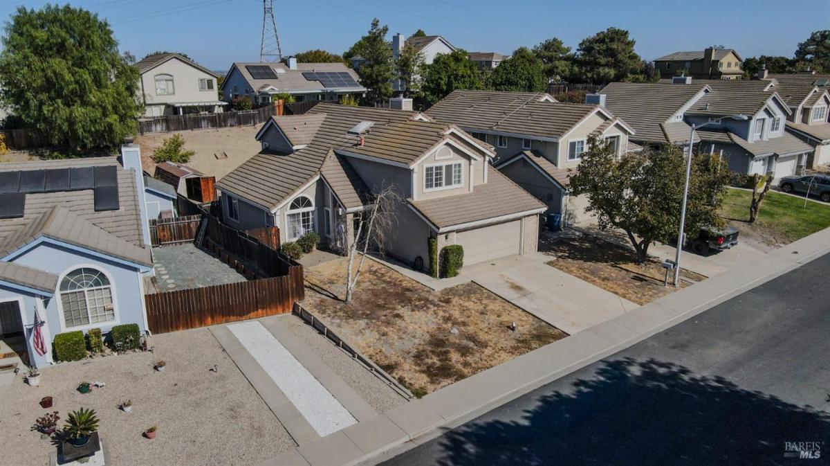 MLS #326087004 image #0