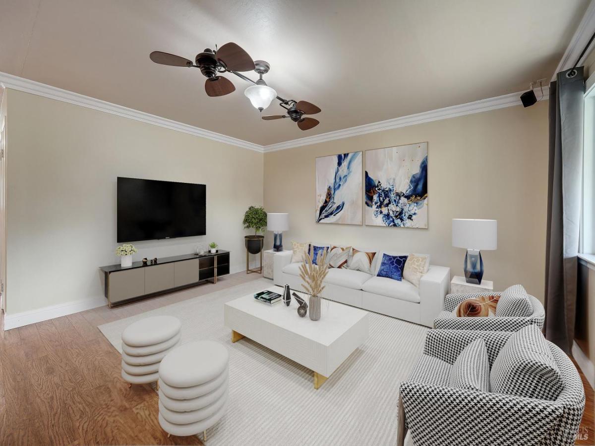MLS #326088059 image #0