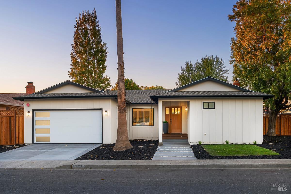 MLS #326088268 image #0