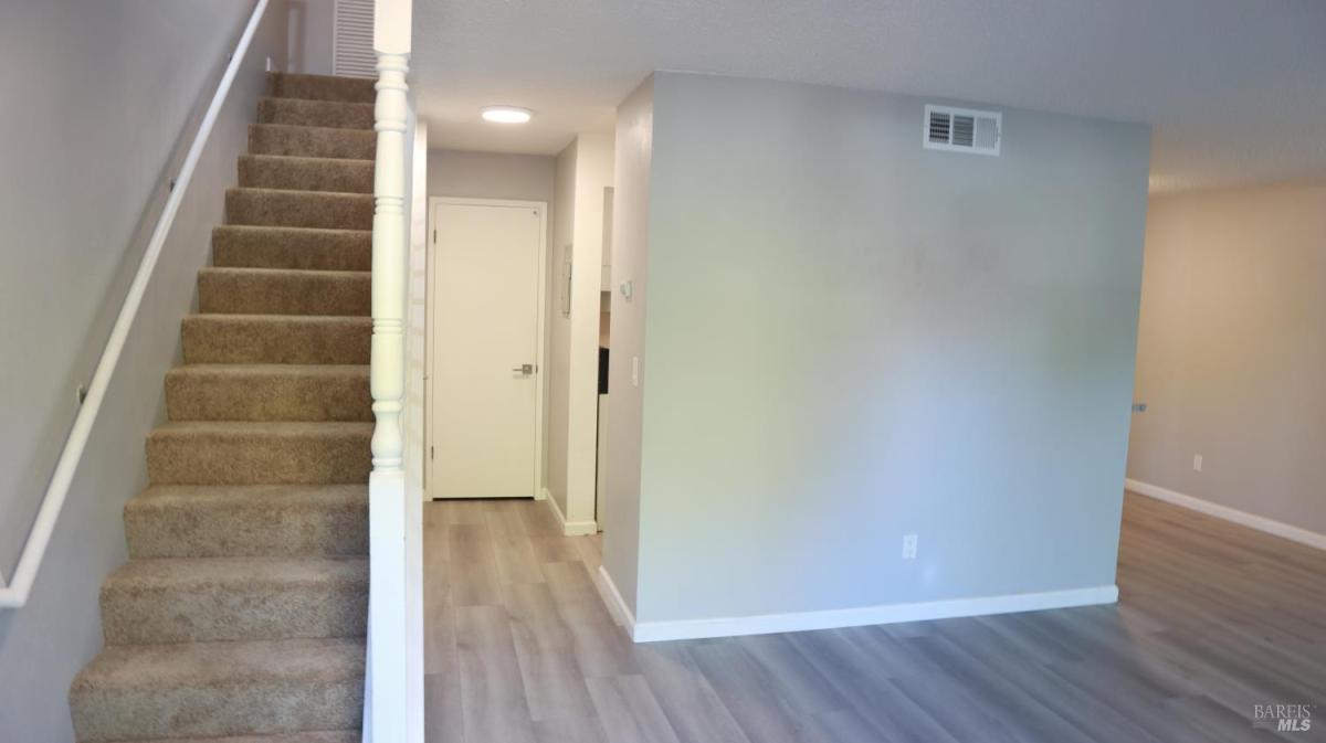 MLS #326089961 image #0