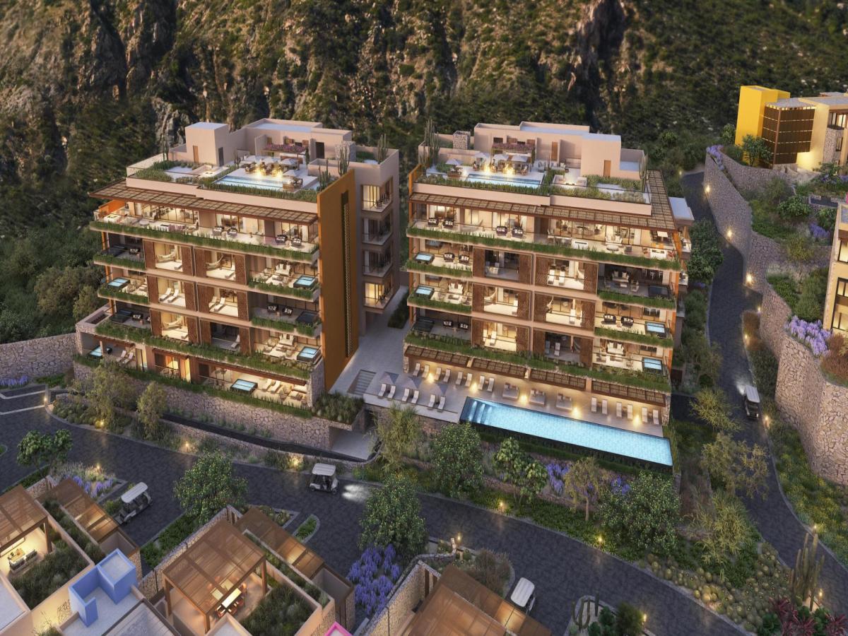 Property listings in St Regis Residences Subdivision 3 MLS #23-3600 image #0