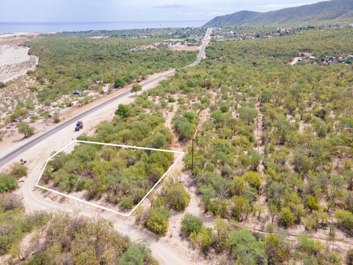 MLS #23-3946 image #0