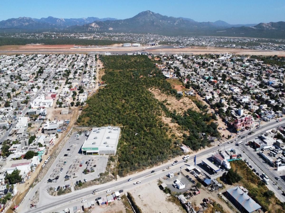 Property listings in Mesa Colorada Subdivision 3 MLS #23-5025 image #0