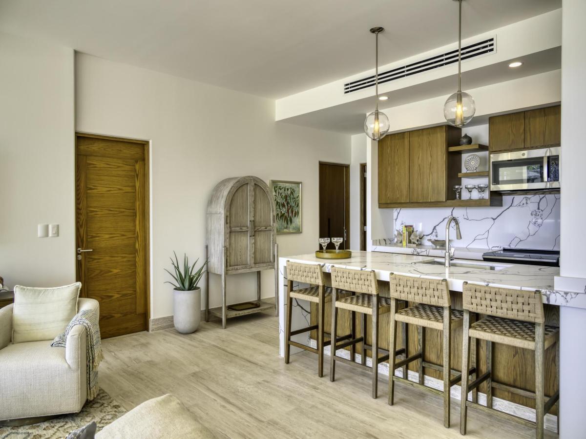 MLS #24-2261 image #0