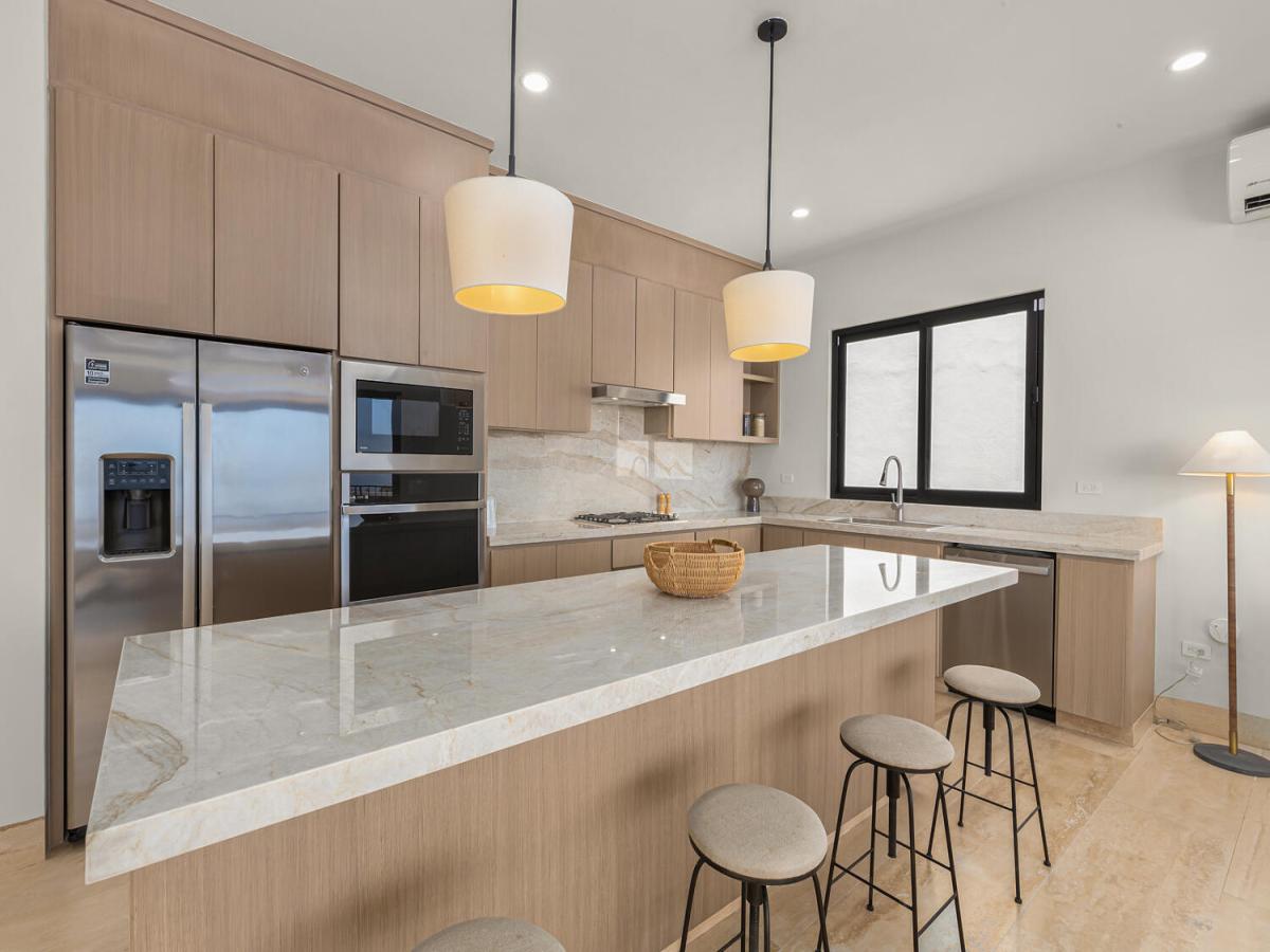 MLS #25-1066 image #0