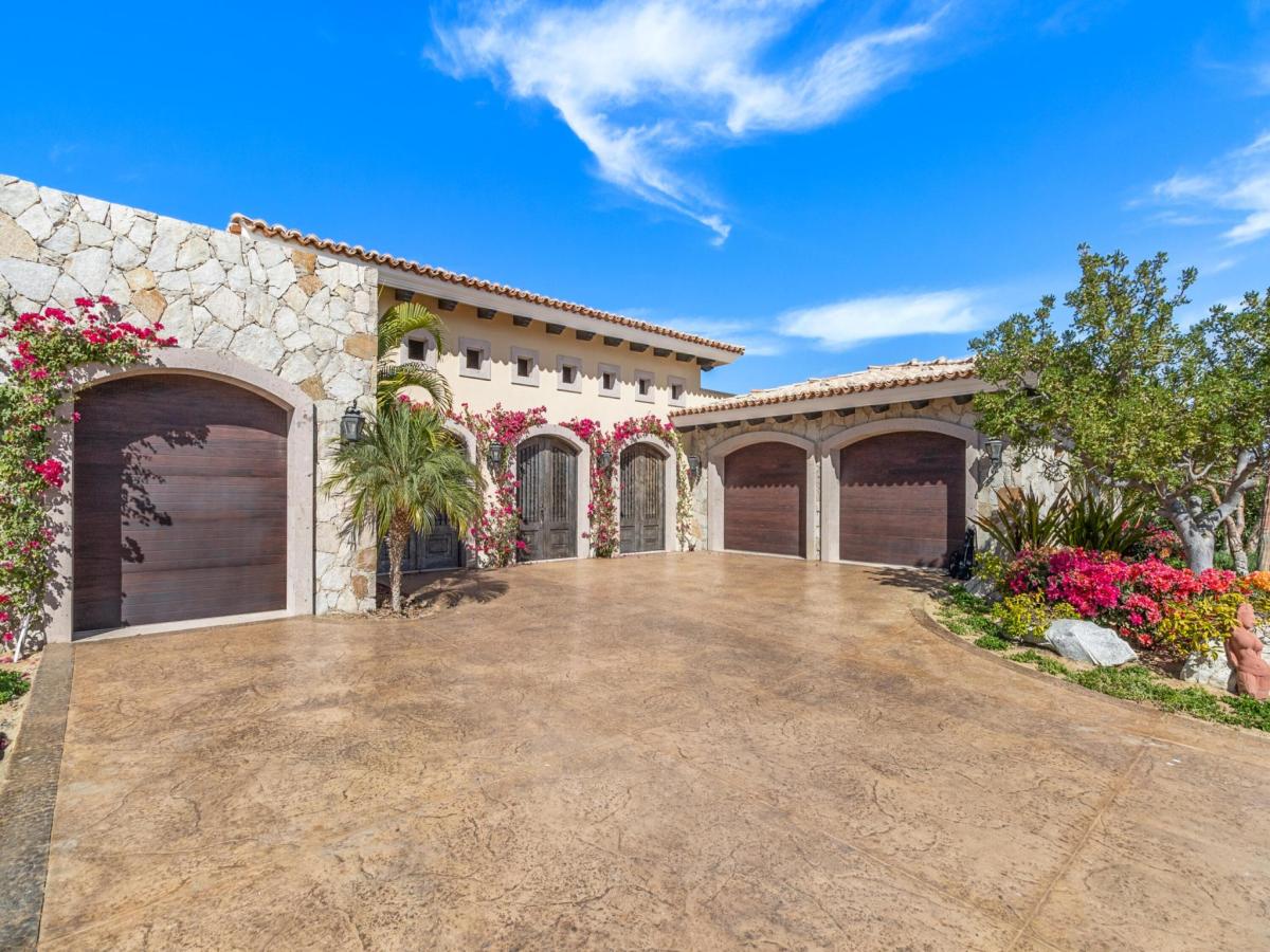 MLS #25-168 image #0