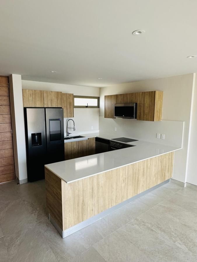 MLS #25-1719 image #0