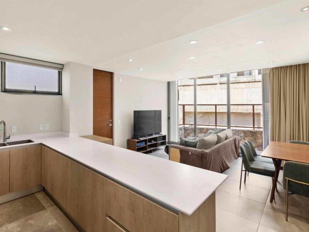 MLS #25-2137 image #0