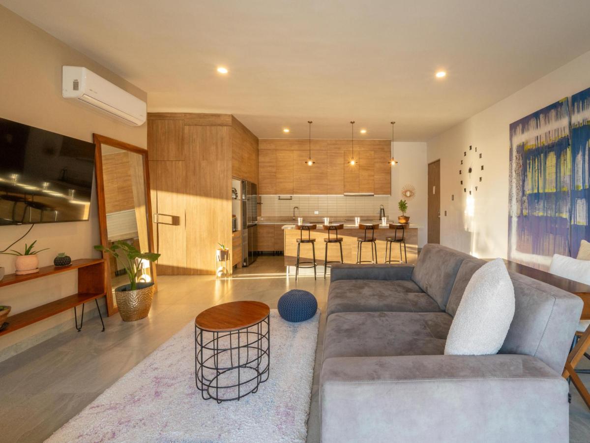 MLS #25-2272 image #0